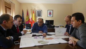 CEOE-Cepyme Cuenca analiza con el alcalde de Montalbo las posibilidades de suelo industrial del municipio