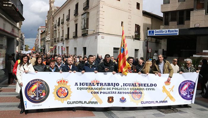 Cs Guadalajara apoya la equiparación salarial de los cuerpos policiales