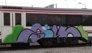 Detenido un grafitero en Guadalajara que reaccionó con violencia al ser descubierto