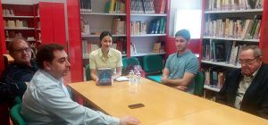 Día del libro con taller y encuentro con autor en la biblioteca de Huete