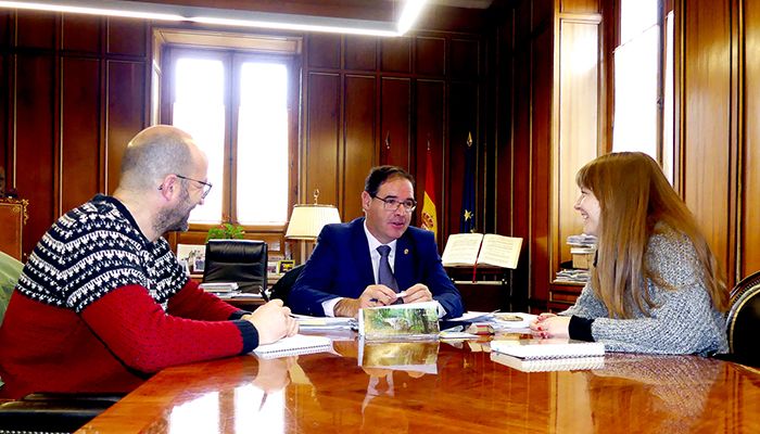 Disposición en Diputación de Cuenca a continuar colaborando con Proyecto Hombre en su programa de prevención escolar