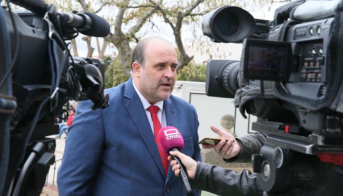 El Gobierno regional apoyará un sistema de bonificación para el precio del agua de las desaladoras