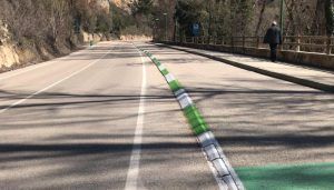 El Gobierno regional invierte 8.000 euros en el repintado del carril bici de la CM-20105