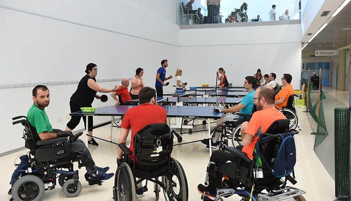 El Hospital Nacional de Parapléjicos participa en un estudio sobre factores asociados a las dolencias de cuello y espalda en los usuarios de sillas de ruedas