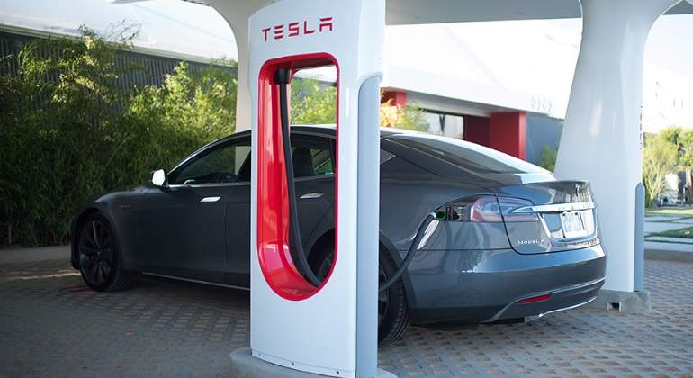 El PSOE insta a Mariscal a iniciar los trámites con TESLA para que instale su nueva factoría en Cuenca