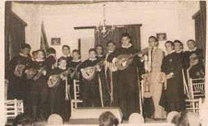 Huete 1986. Mayo y jota final en casa de Lourdes García 4 Huete 1986. Mayo y jota final en casa de Lourdes García