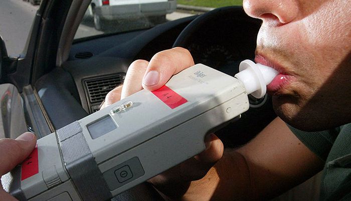 Cuatro detenidos en Guadalajara por conducir sin tener el carnet