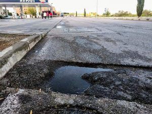 Duras críticas de IU Azuqueca a Blanco Quiere gastarse un año antes de las elecciones lo que no ha invertido en tres años