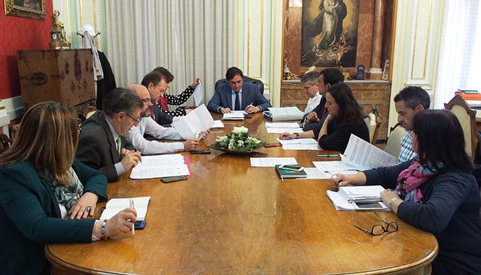 El Ayuntamiento de Cuenca aprueba la adjudicación del suministro de 46 chalecos antibala para la Policía Local