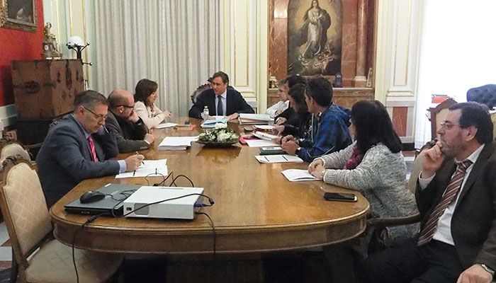 El Ayuntamiento de Cuenca aprueba la formalización del contrato del nuevo Servicio de Limpieza