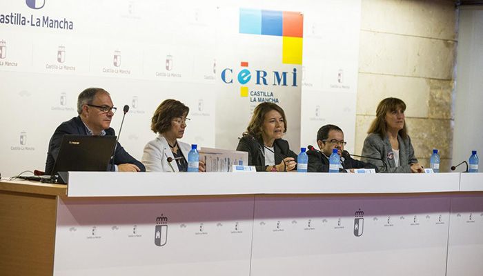 El Gobierno regional abre el miércoles la fase de información pública de la Ley de Acceso al Entorno de Personas con Discapacidad Acompañadas de Perros de Asistencia