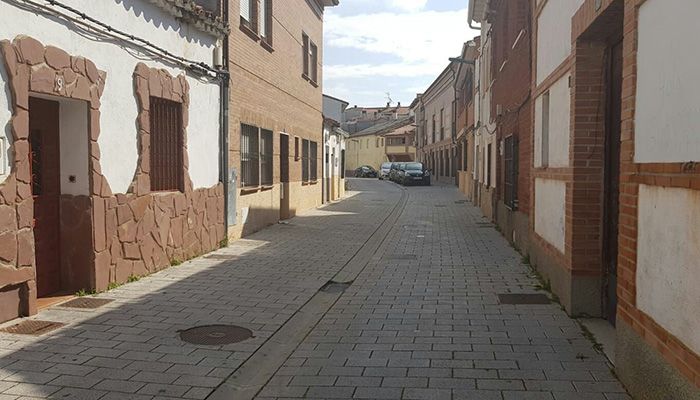 El PP asegura que los vecinos de la calle Soledad siguen “viviendo un infierno” ante la pasividad del Ayuntamiento de Azuqueca