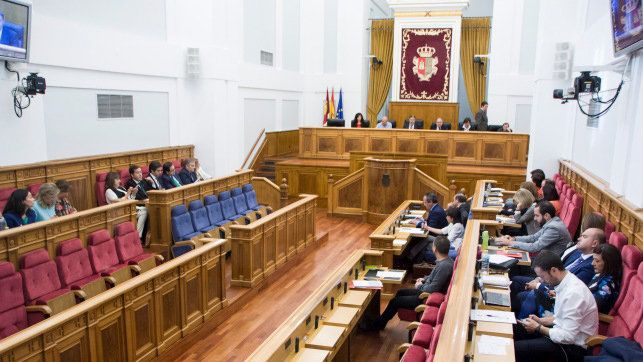 El PP llevará al Constitucional la vulneración de derechos de los diputados y la actuación contraria al Reglamento de Page en las Cortes