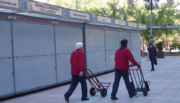 El Pregón del escritor Lorenzo Silva en la Plaza de España inaugura mañana la Feria del Libro ‘Cuenca Lee’