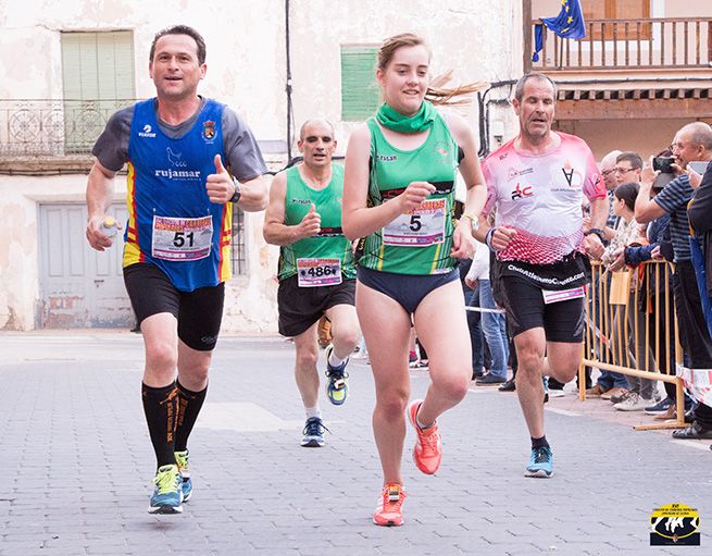 Juan Carlos de la Ossa y Cristina Giurcanu se alzan con la victoria en la XV Carrera Popular de San Lorenzo de la Parrilla 3 Juan Carlos de la Ossa y Cristina Giurcanu se alzan con la victoria en la XV Carrera Popular de San Lorenzo de la Parrilla