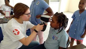 La Fundación Ruta de la Luz, Equatorial Coca-Cola y Fundación Elena Barraquer regresan a Cabo Verde para ayudar visualmente a 700 personas