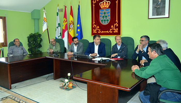 La Junta promueve la inversión de dos millones de euros en ampliar la cobertura móvil en los municipios más pequeños de Cuenca