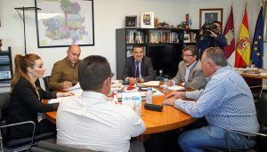 La Junta reclama junto a los agricultores de Altomira más agua para que no peligre la viabilidad de cultivos como el ajo morado