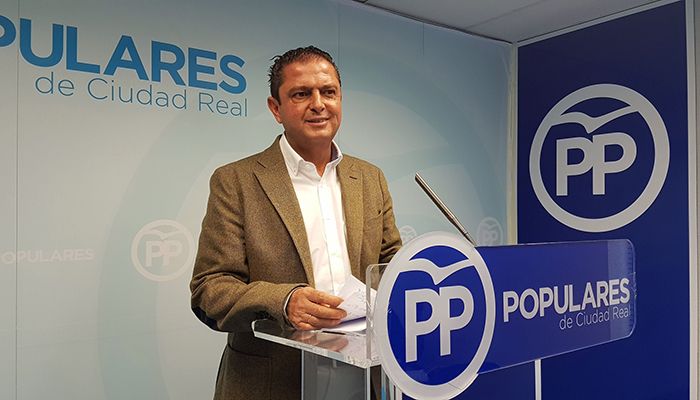 Martín-Toledano “Es incomprensible que Page rinda homenaje a las víctimas del terrorismo cuando gobierna con un partido que las ha traicionado”