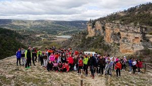 Más de 1.500 alumnos de Primaria y Secundaria de Cuenca han participado en el programa de senderismo escolar