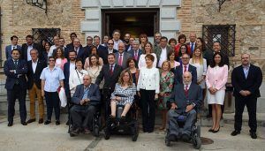 Page asegura a las familias de personas con grave discapacidad que “cuando ellos no estén, estará Castilla-La Mancha”