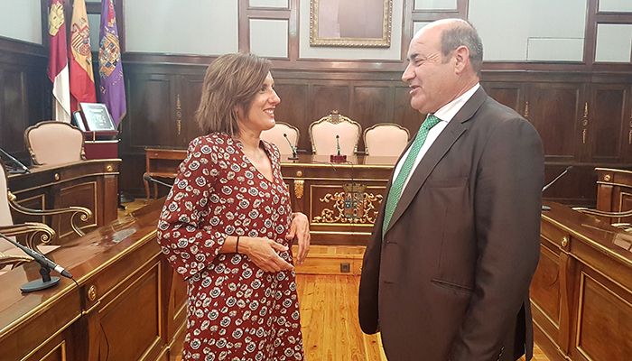 Ramírez muestra su satisfacción por la inversión en eficiencia energética aprobada en la Diputación para El Casar-Mesones