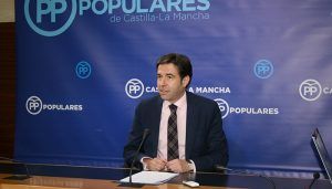 Robisco denuncia que Sánchez promueve una moción de censura para intentar acceder al poder a costa de los intereses de España