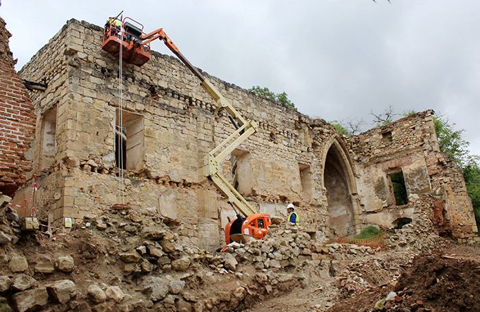 Abierto el plazo para inscribirse en las visitas guiadas a las obras de restauración que el Gobierno regional realiza en el Monasterio de Bonaval