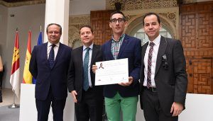 Artículo de opinión del presidente de Castilla-La Mancha con motivo de la celebración del Día Internacional para la Administración Pública