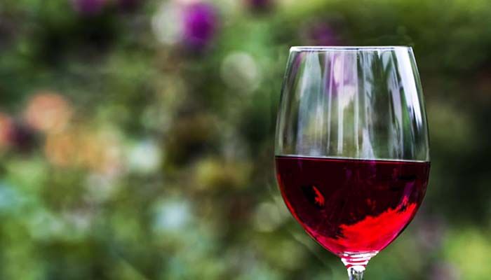 Castilla-La Mancha acogerá en julio un encuentro entre bodegas de la región y compradores internacionales de vino