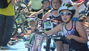 Cuenca proclama a los campeones regionales de triatlón en edad escolar