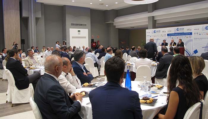 Daniel Lacalle muestra las pautas a seguir para un crecimiento sostenido en el desayuno empresarial de CEOE-Cepyme Guadalajara