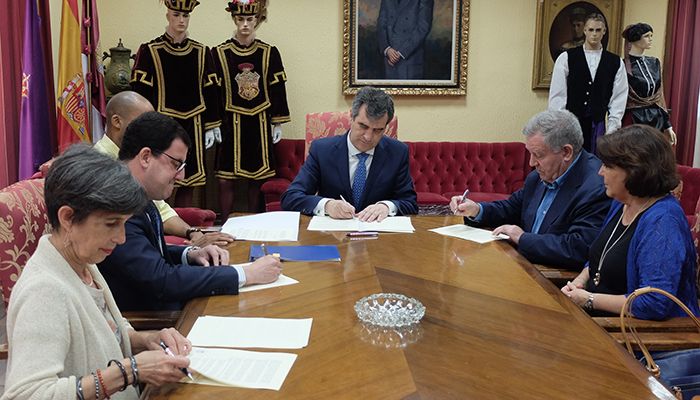 El Ayuntamiento de Guadalajara firma los convenios para la celebración de la 27ª edición del Maratón de los Cuentos, del Tenorio Mendocino  2018 y para las actividades de la Fundación Siglo Futuro