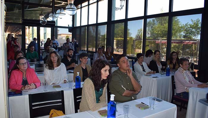 El Gobierno de Castilla-La Mancha y Rural Meeting promueven la oferta de alojamientos rurales para convenciones y reuniones de trabajo