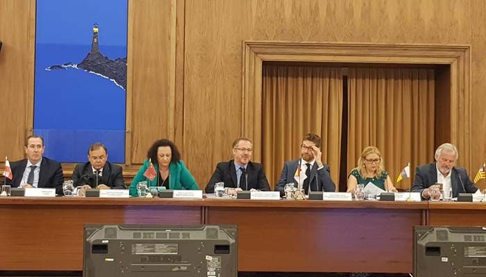 El Gobierno regional comunica al Ejecutivo estatal que está listo para firmar el Convenio del Plan de Vivienda 2018-2021