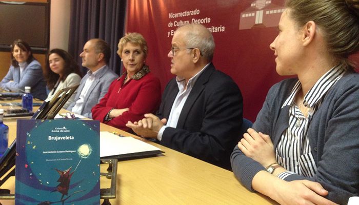 Entregado el premio de la XV edición de Luna de Aire a la obra ‘Brujaveleta’