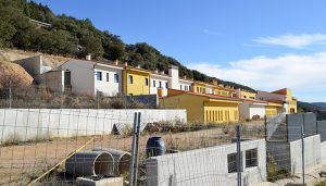 Huete afea a la Junta que ofrezca diez veces menos de fondos que la Diputación para terminar la residencia de Beteta