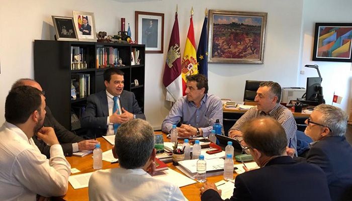 Junta y asociaciones ecologistas muestran su rechazo a la construcción del cementerio nuclear en Villar de Cañas