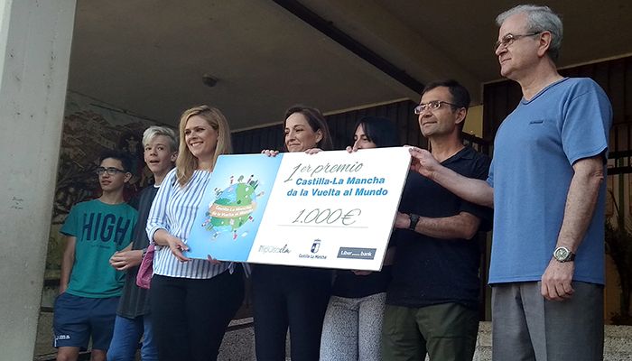 La Junta entrega al CEIP Fuente del Oro de Cuenca el primer premio del reto “Castilla-La Mancha da la vuelta al mundo”