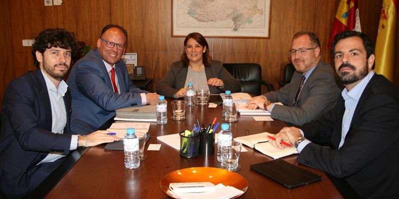 La Junta se reúne con Mercadona para conocer sus planes de futuro en Castilla-La Mancha