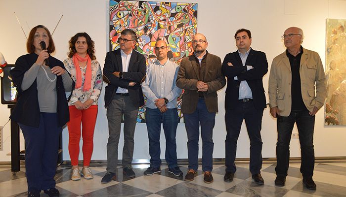 La sala de exposiciones de Princesa Zaida acoge una exposición de sobre el mundo del toro visto por una veintena de artistas conquenses