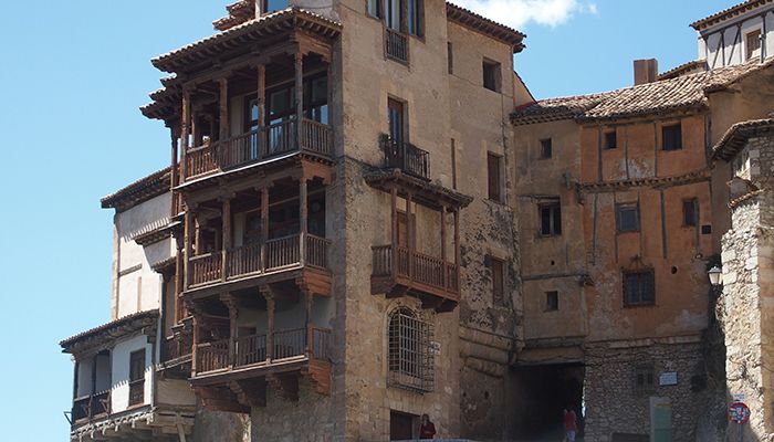 Las Casas Colgadas se iluminarán con los colores del arcoíris con motivo de la celebración del ‘Día del Orgullo LGTBI’
