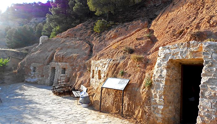 Las casas-cueva restauradas en Gascueña abren al público este sábado