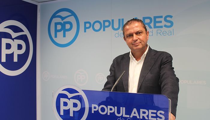Martín-Toledano asegura que la Fiscalía debería intervenir si Page no aclara la contratación de cargos del PSOE en empresas públicas de la Junta