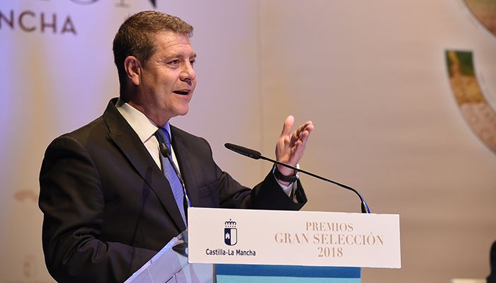 Page confía en poder cerrar próximamente un acuerdo sobre financiación y titulaciones con la UCLM