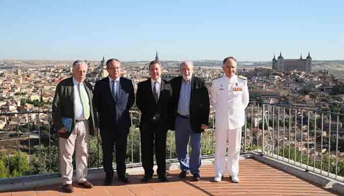 Page “El desafío de las sociedades organizadas democráticamente es garantizar la estabilidad y la seguridad en todos los aspectos”