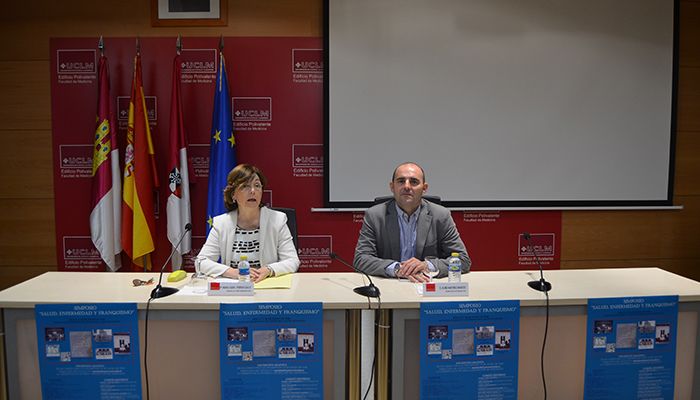 Ponentes de diez universidades y centros de investigación debaten sobre los problemas de salud y enfermedad en el franquismo