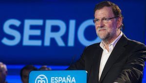Rajoy vuelve a demostrar que es único anuncia que lo deja y abre la sucesión en el PP