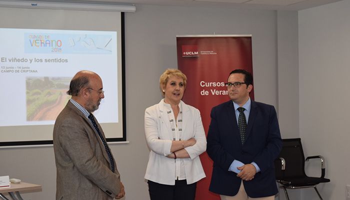 Un curso de verano de la UCLM analiza el valor socioeconómico del viñedo y su impacto sobre el medio ambiente