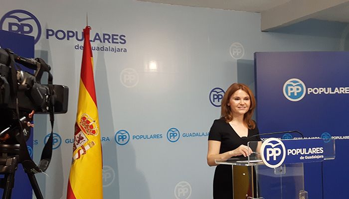 Valdenebro “¿Qué pasa cuando se juntan PSOE-Podemos Pues que llega la ruina y suben los impuestos”